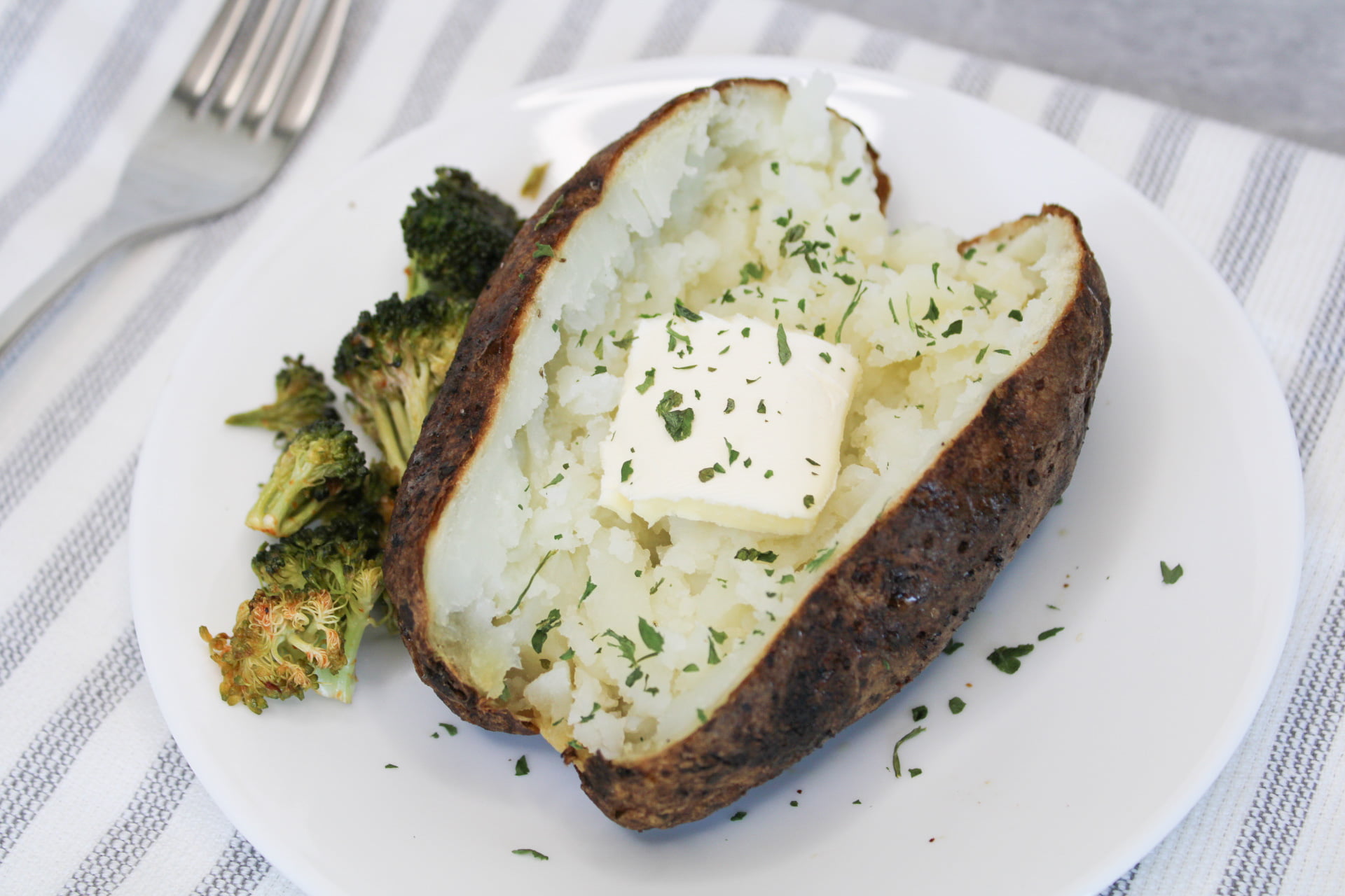 Air Fryer Baked Potatoes