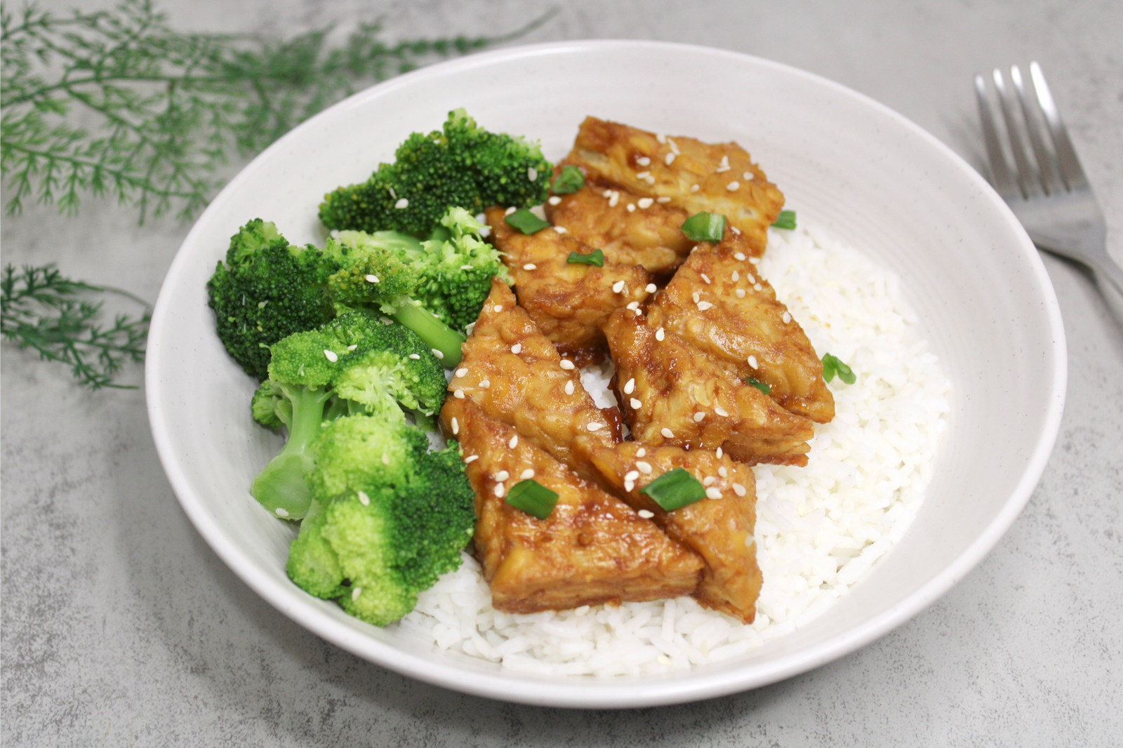 Spicy Peanut Tempeh